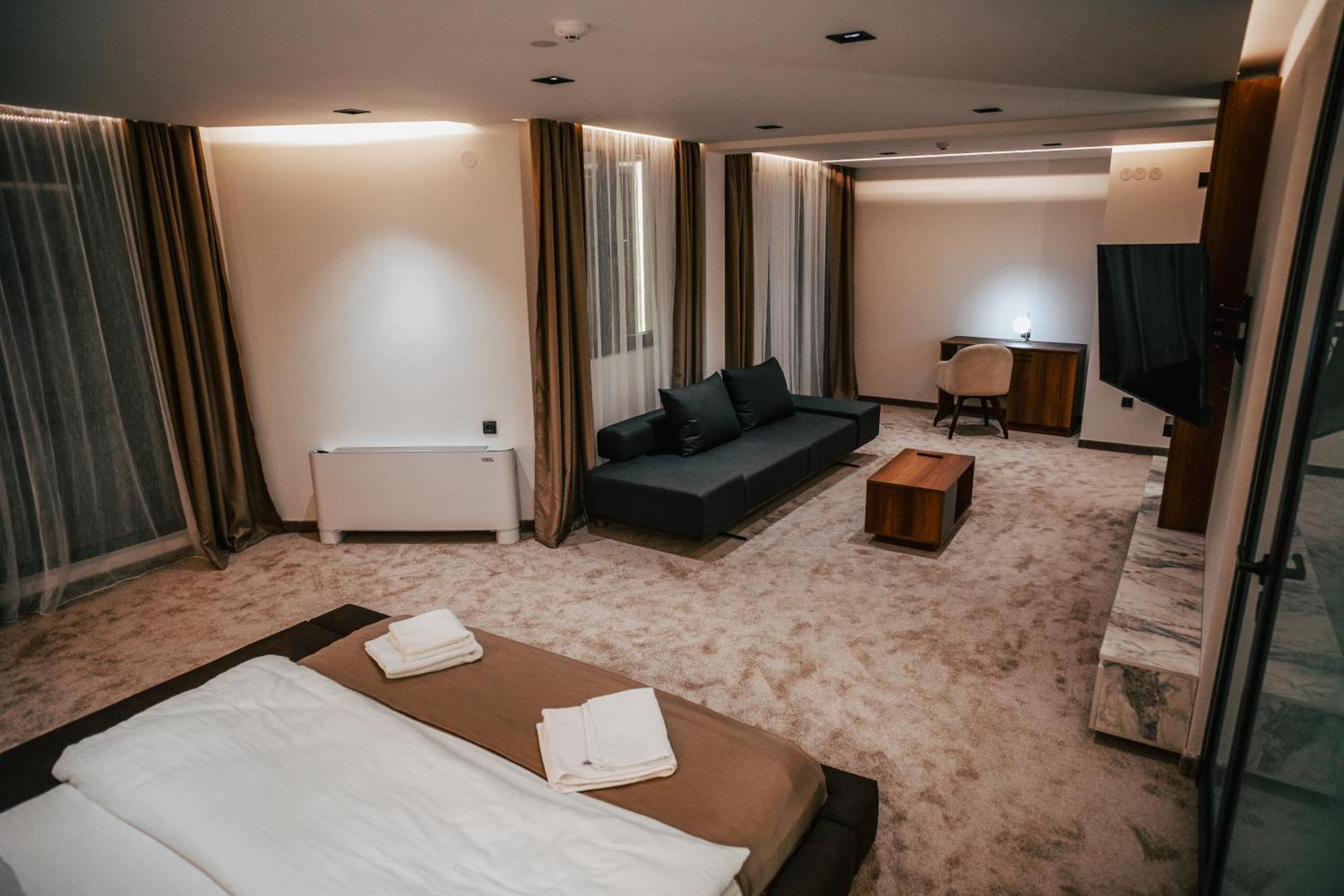 Hotel Bavka Лесковац Екстериор снимка
